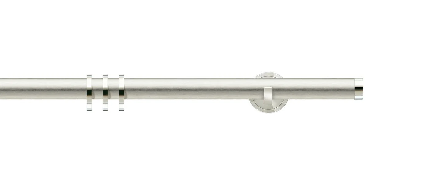 Brushed nickel / nickel