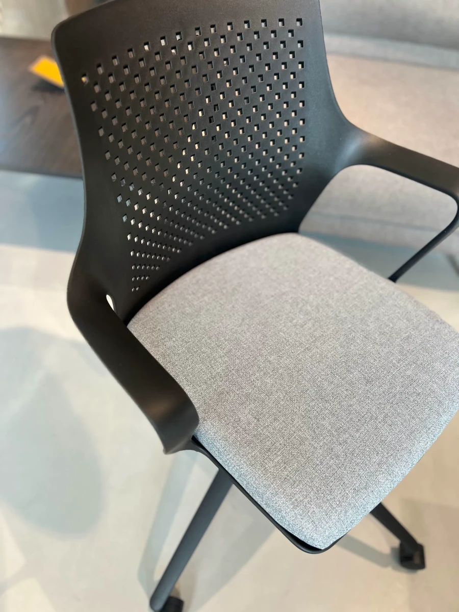 Gemina visitor chair