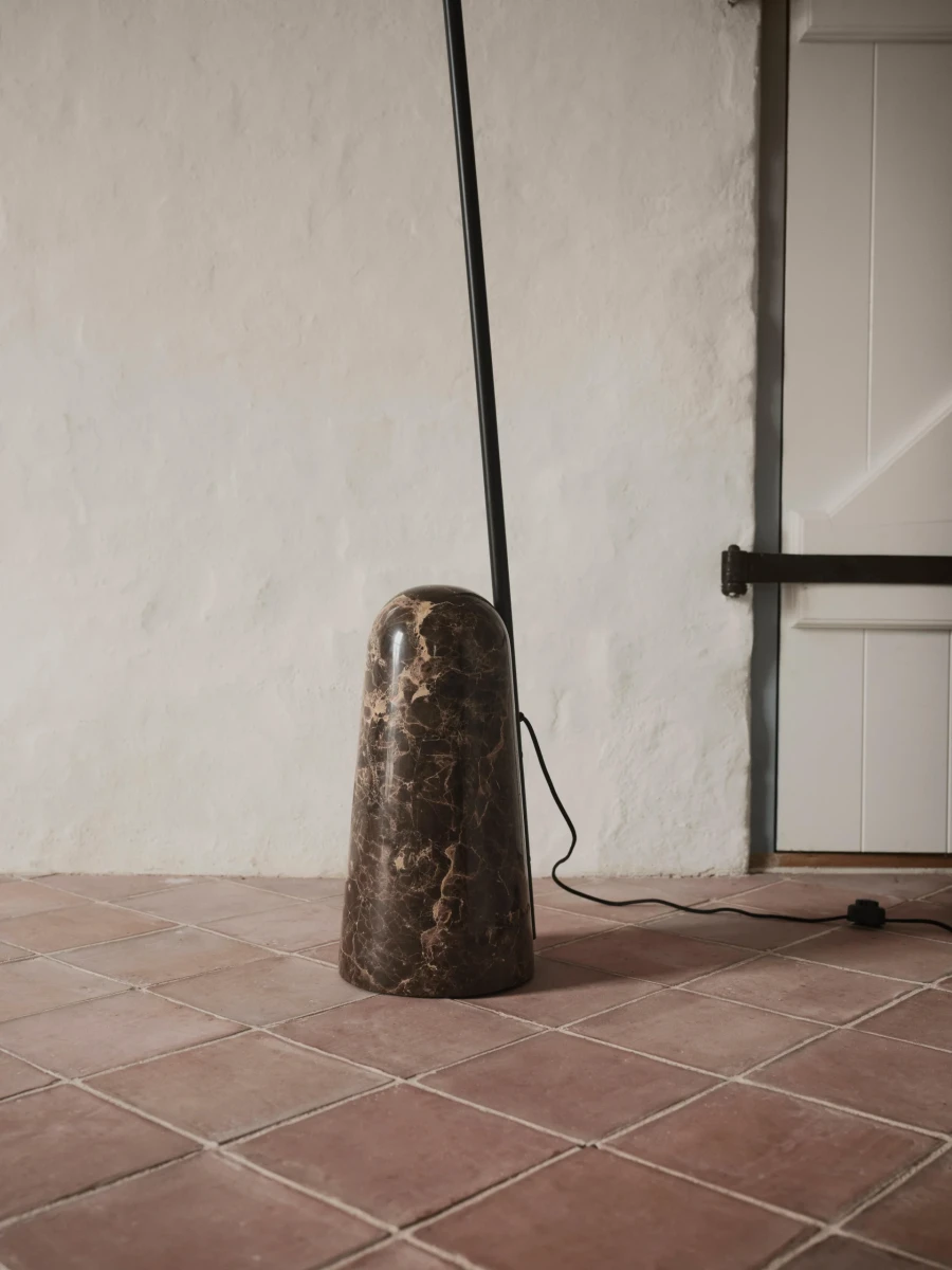Dawn floor lamp