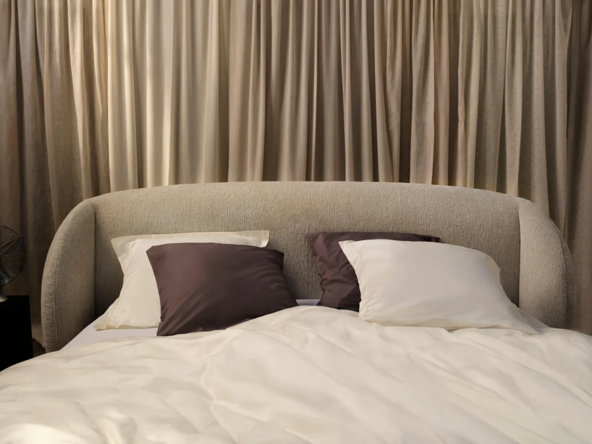 Bolzano bed  - W140xL200cm