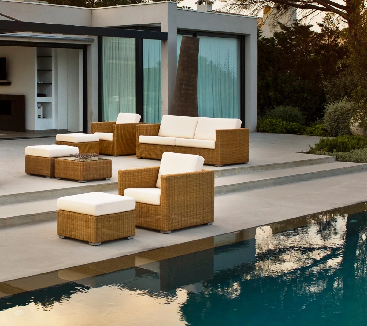 Chester lounge chair