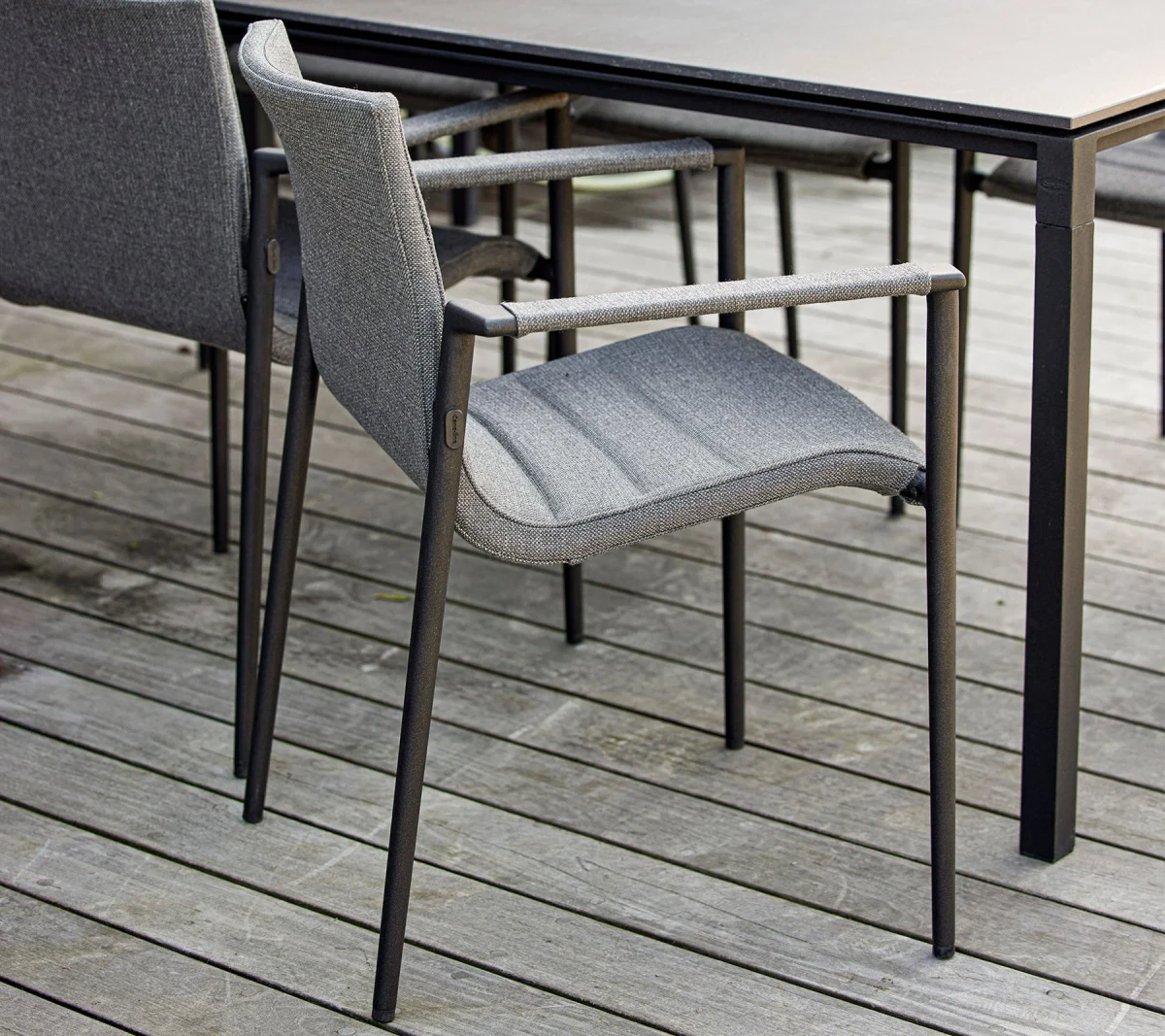Core armchair, stackable
