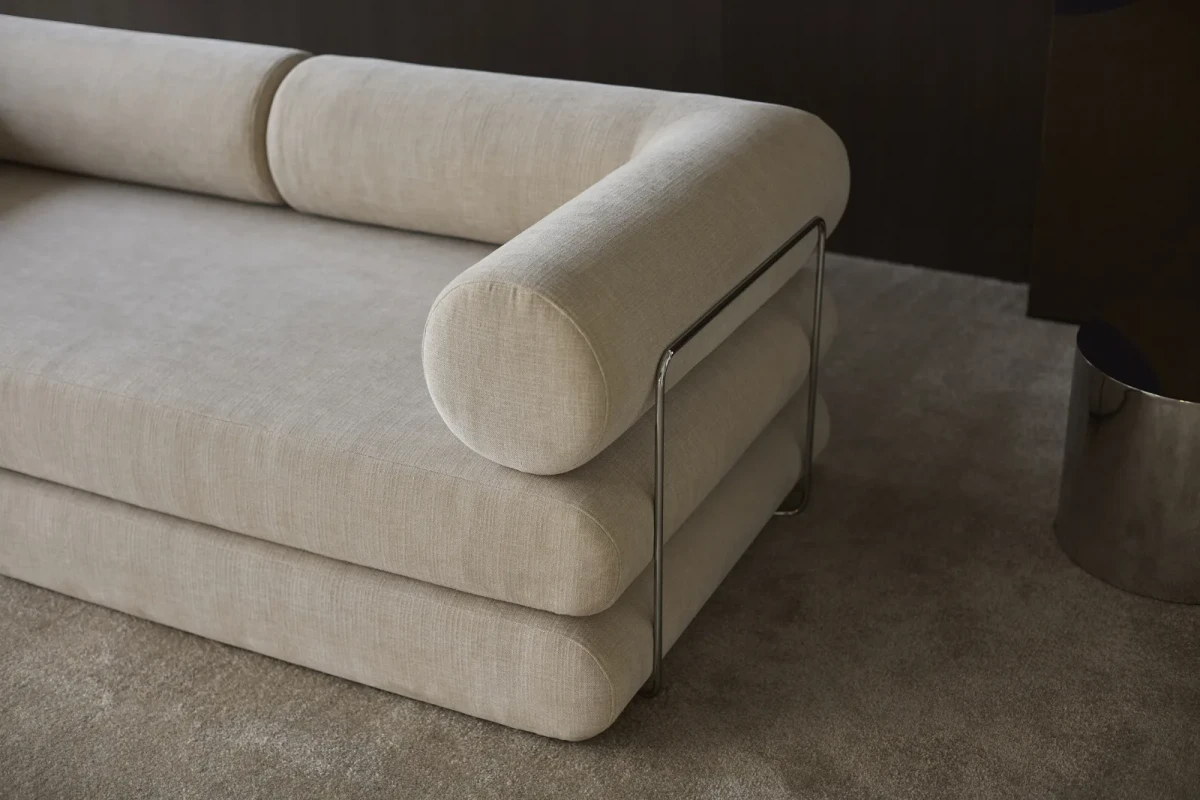 Circlus Daybed With L-Shaped Arms