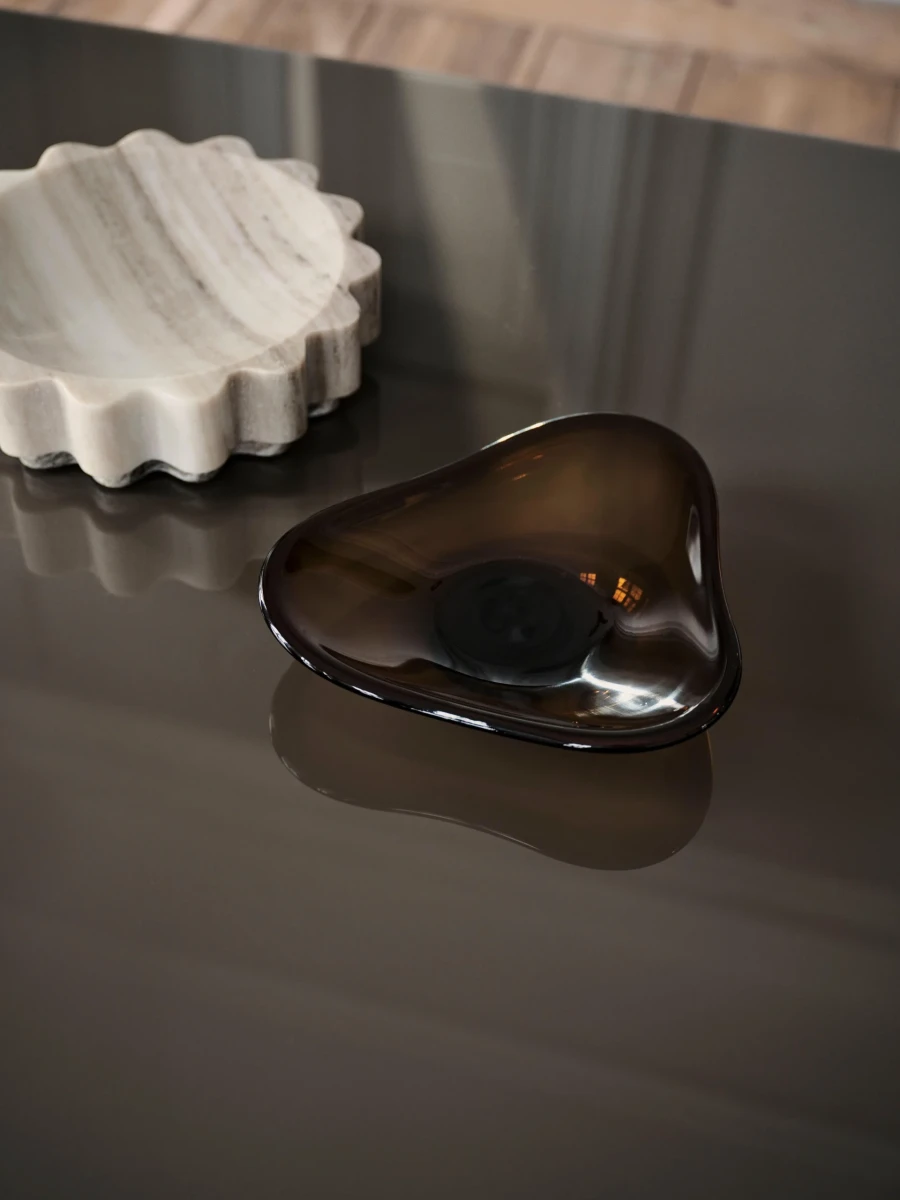 Flush bowl glass