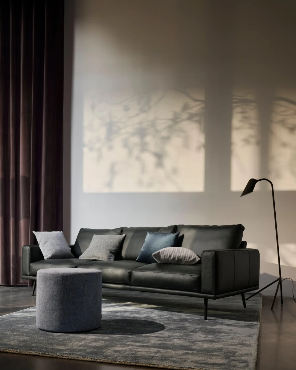 Carlton corner sofa with resting unit