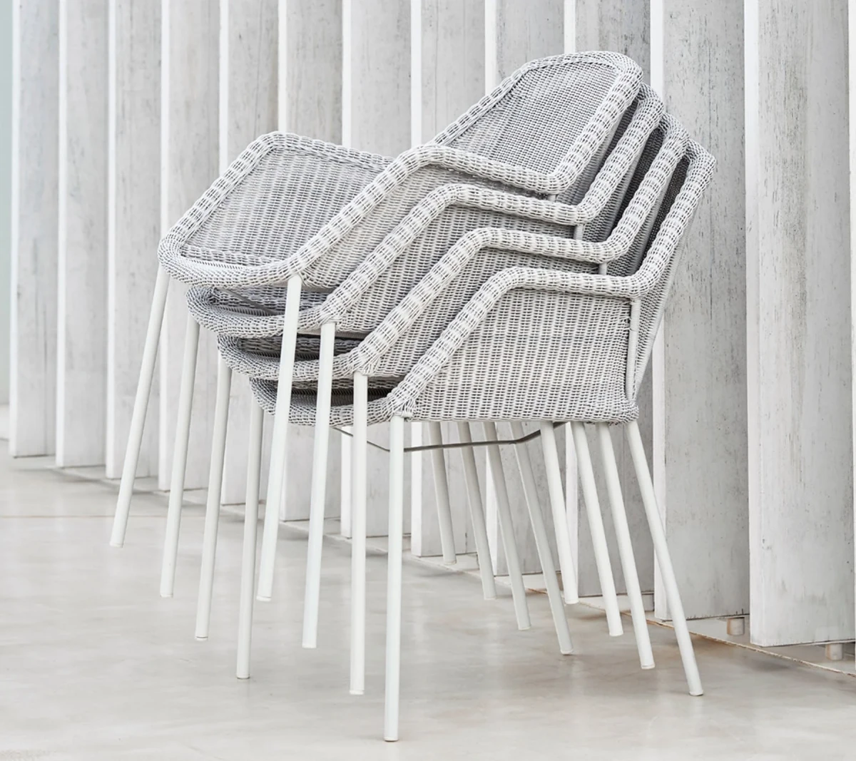 Breeze chair, stackable