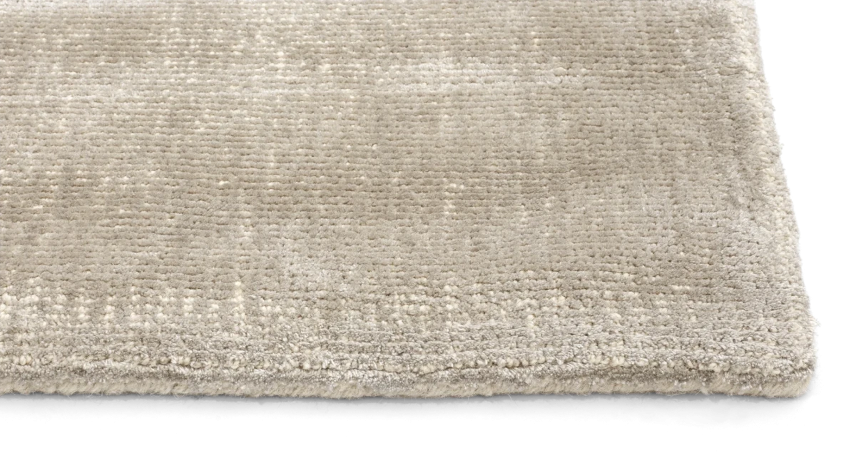Simple rug