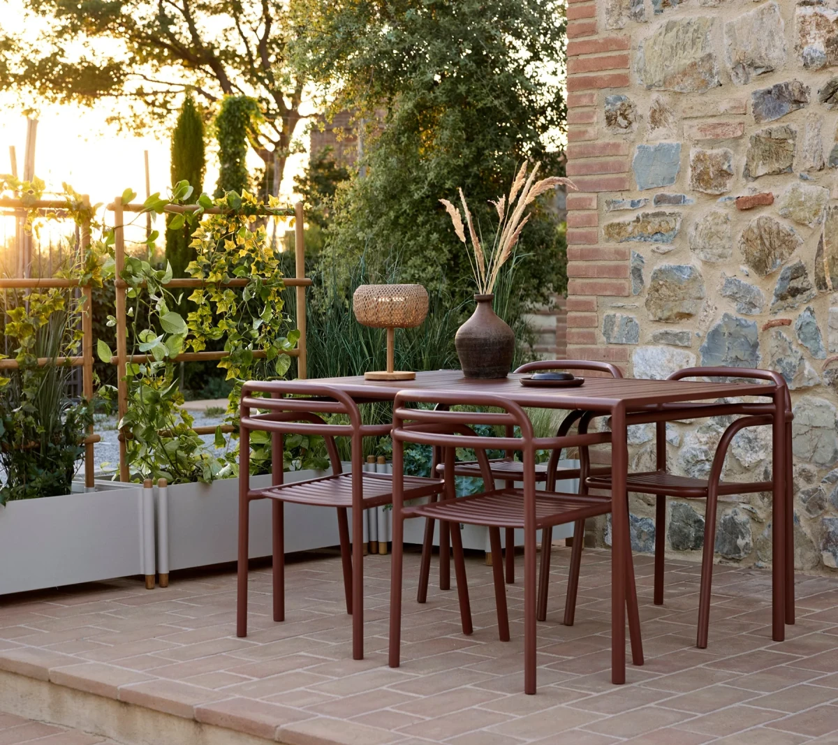Bliss dining table rect. incl. 4 armchairs
