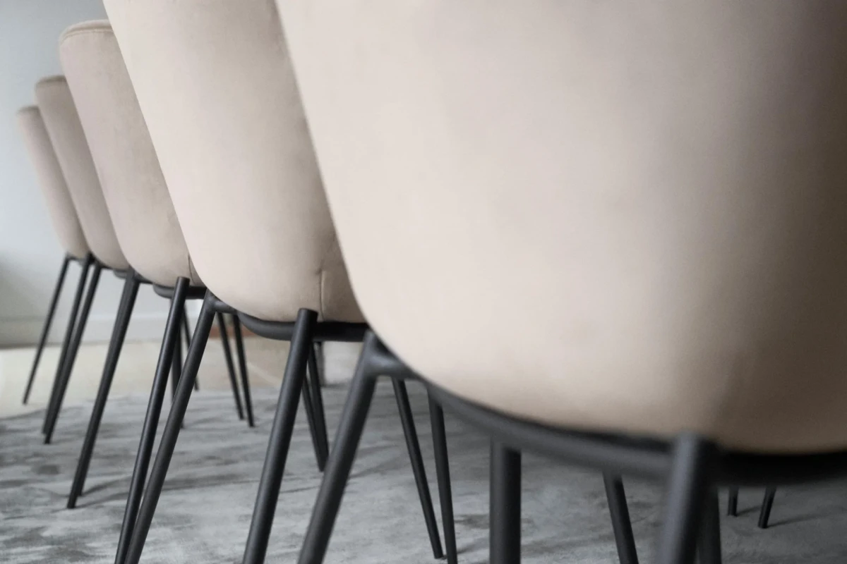 Vienna dining chair with swivel function