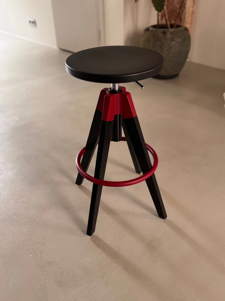 ARKI stool
