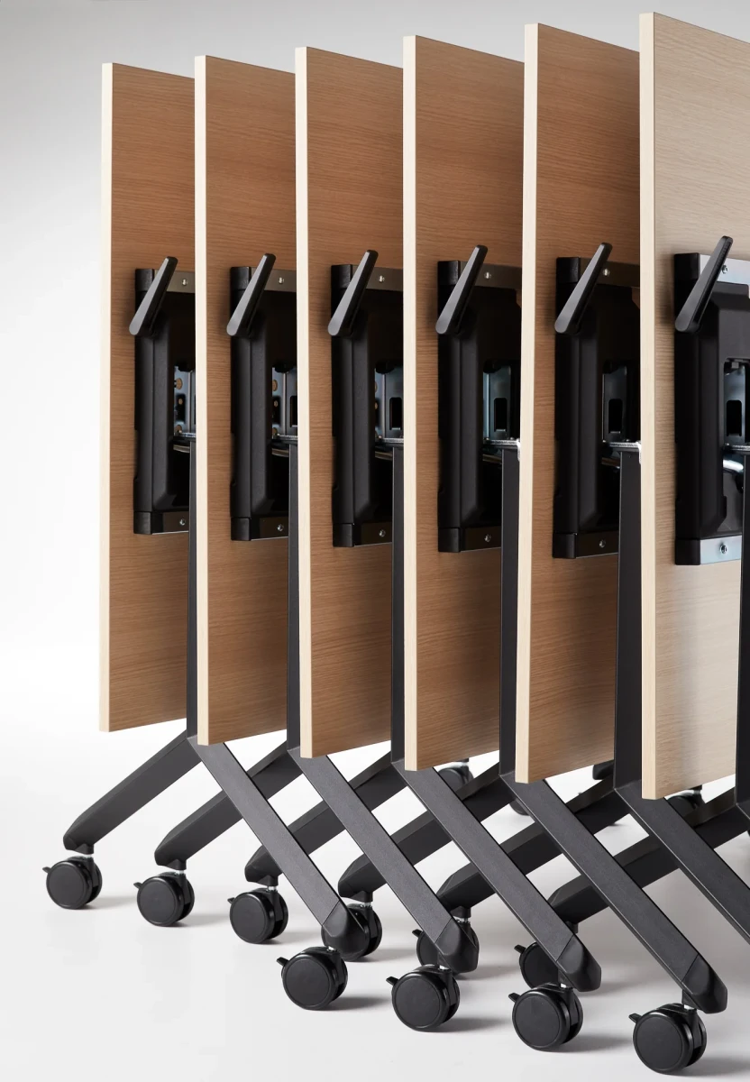 TIPPER tilting table