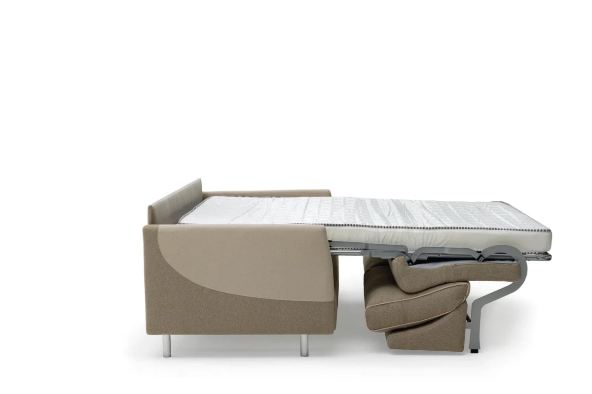 Maldive — Sofa bed with high legs.