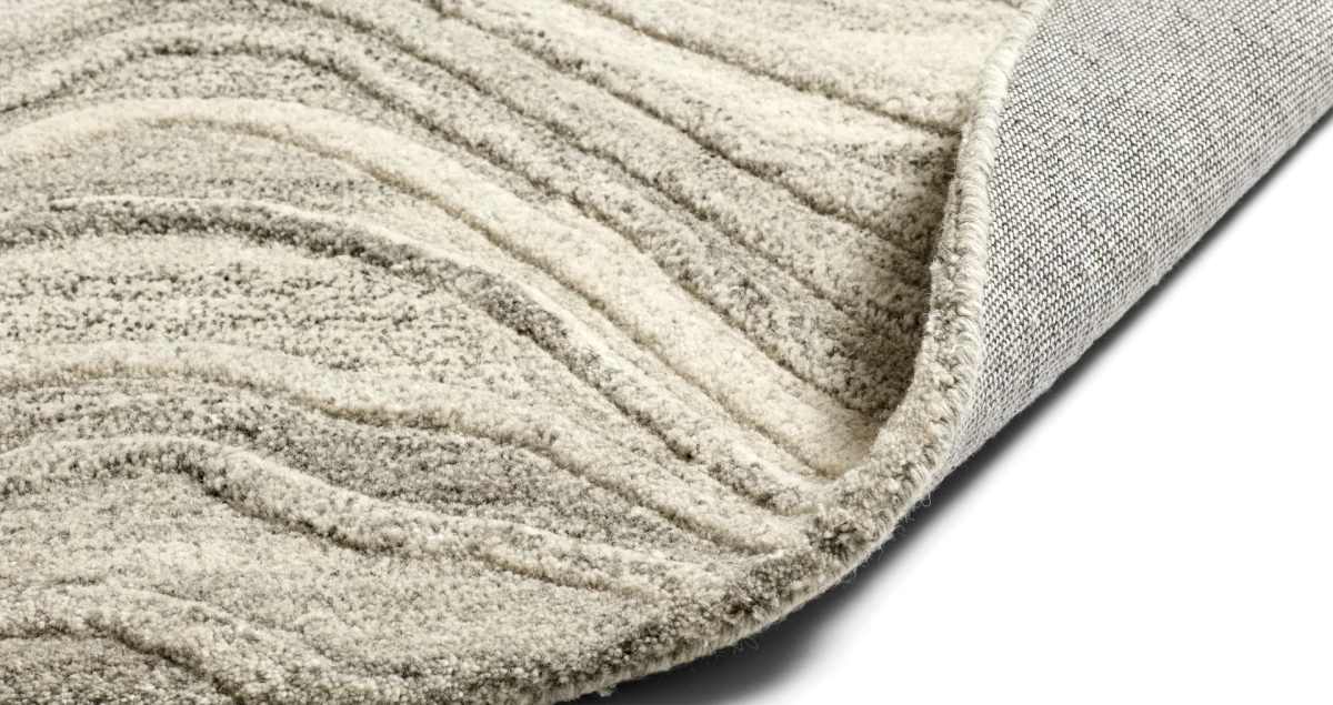Furrow rug