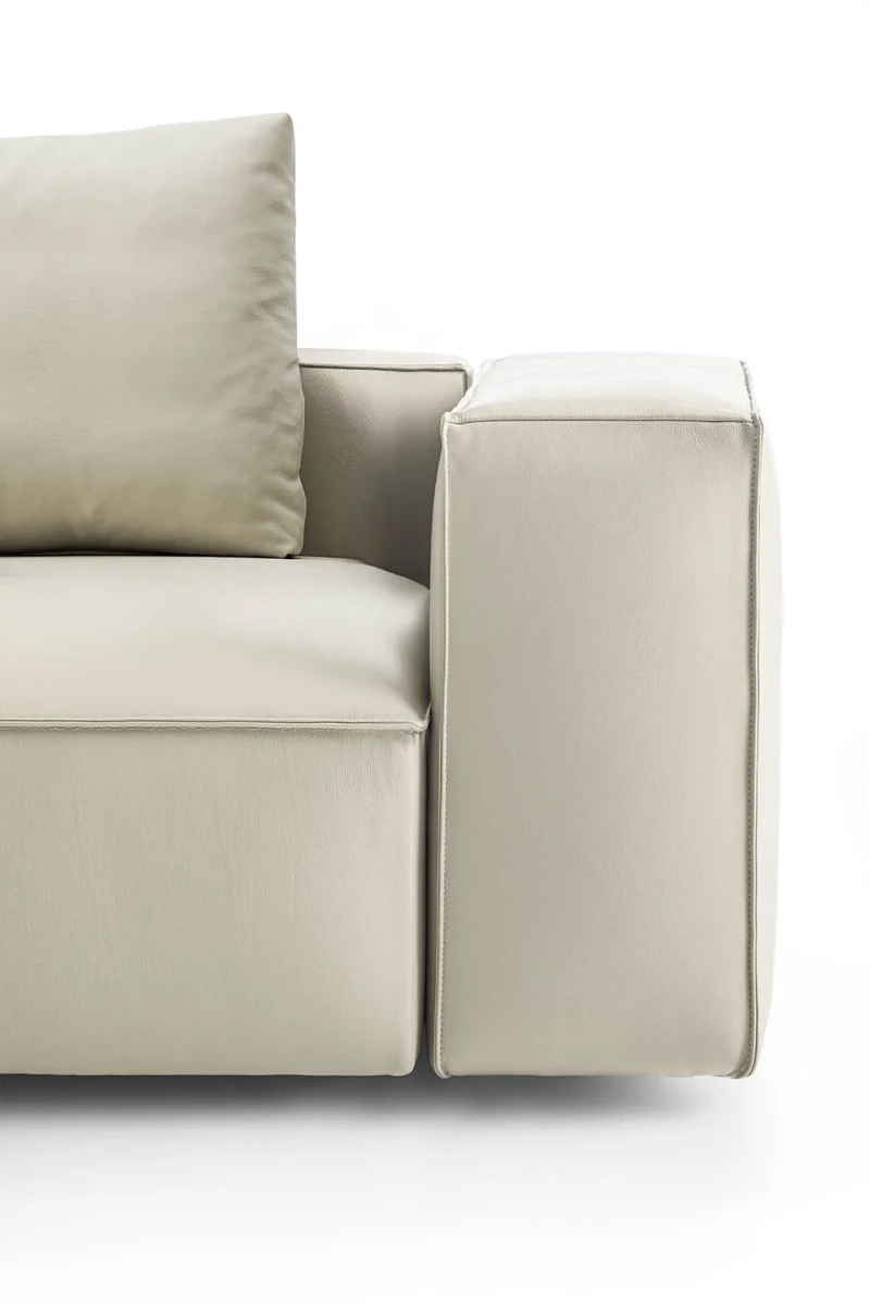 Adam — Modern sofa with square shapes and customisable backrests