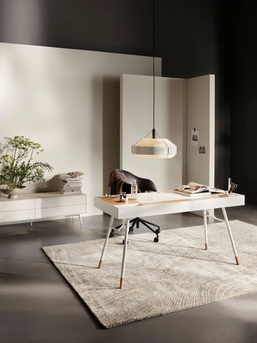 Cupertino desk