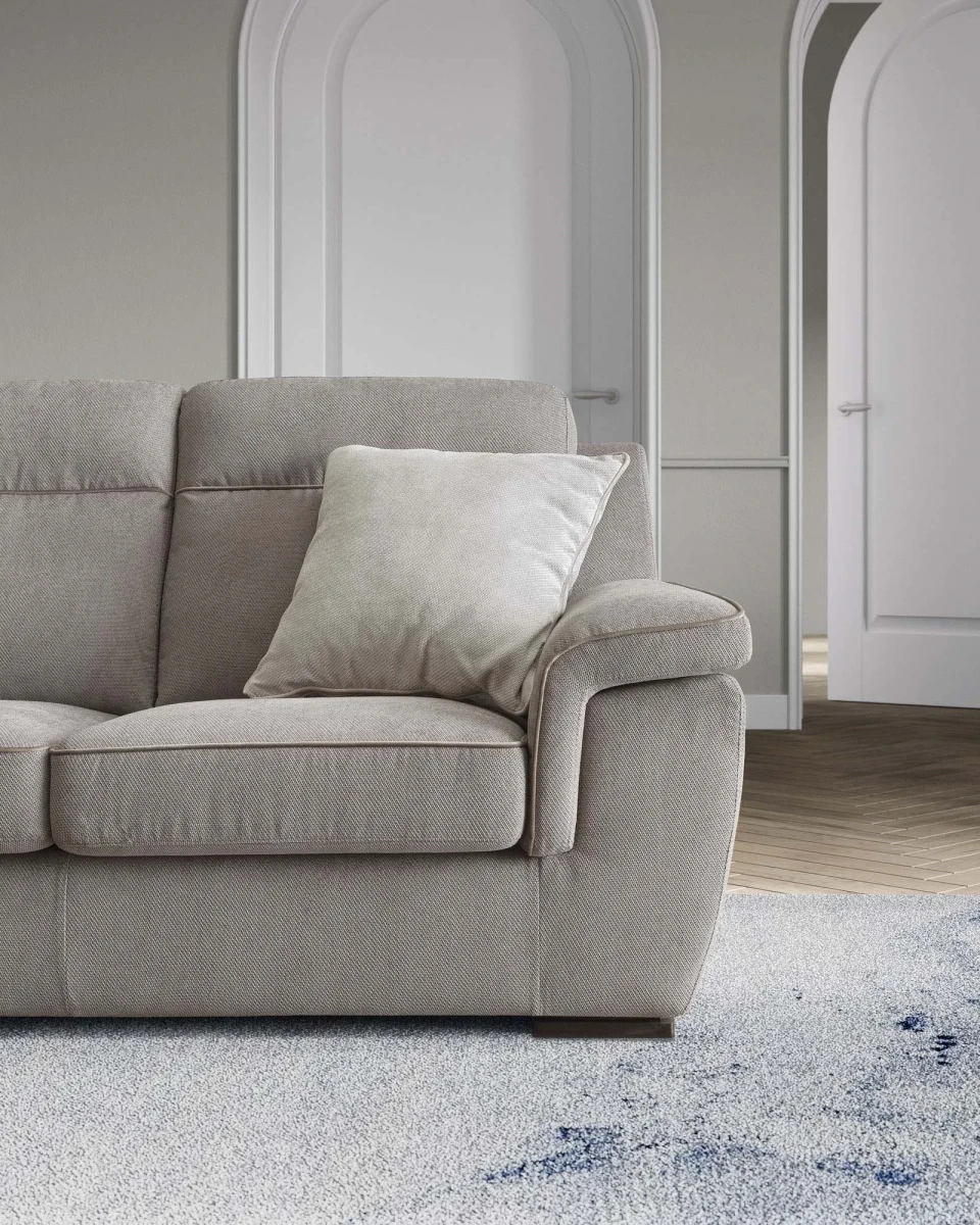 Hollis — Classic-style sofa with high backrest and relax mechanism.