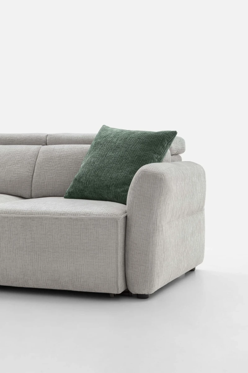 Hill — Linear sofa with extendable seats, adjustable headrests, and customizable armrests.