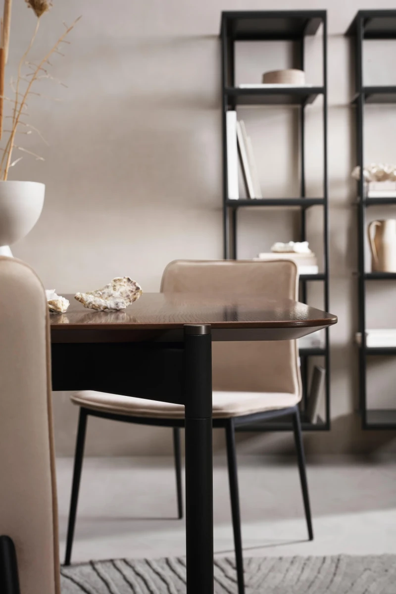 Bordeaux wall system lacquered
