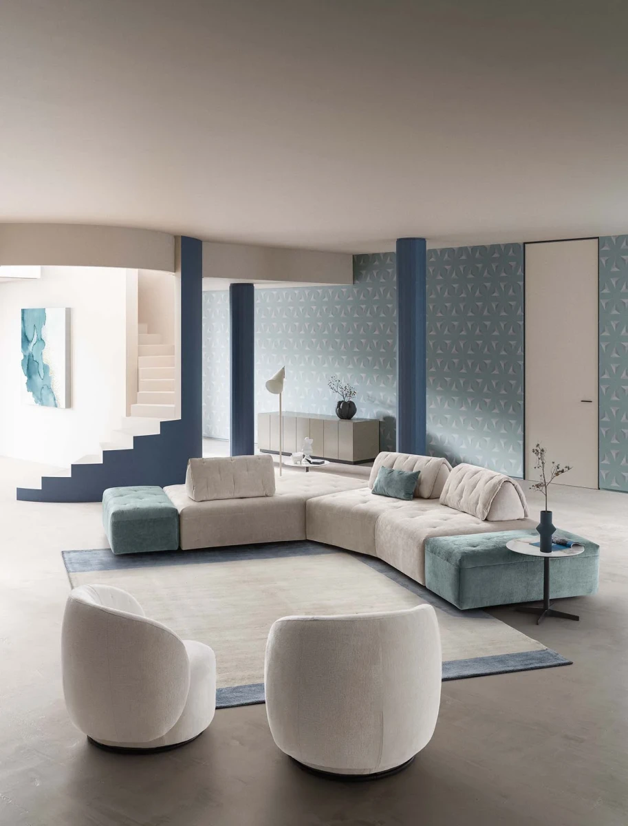 Houston light — Space-saving low modular sofa with light quilting on the seat and backrests.