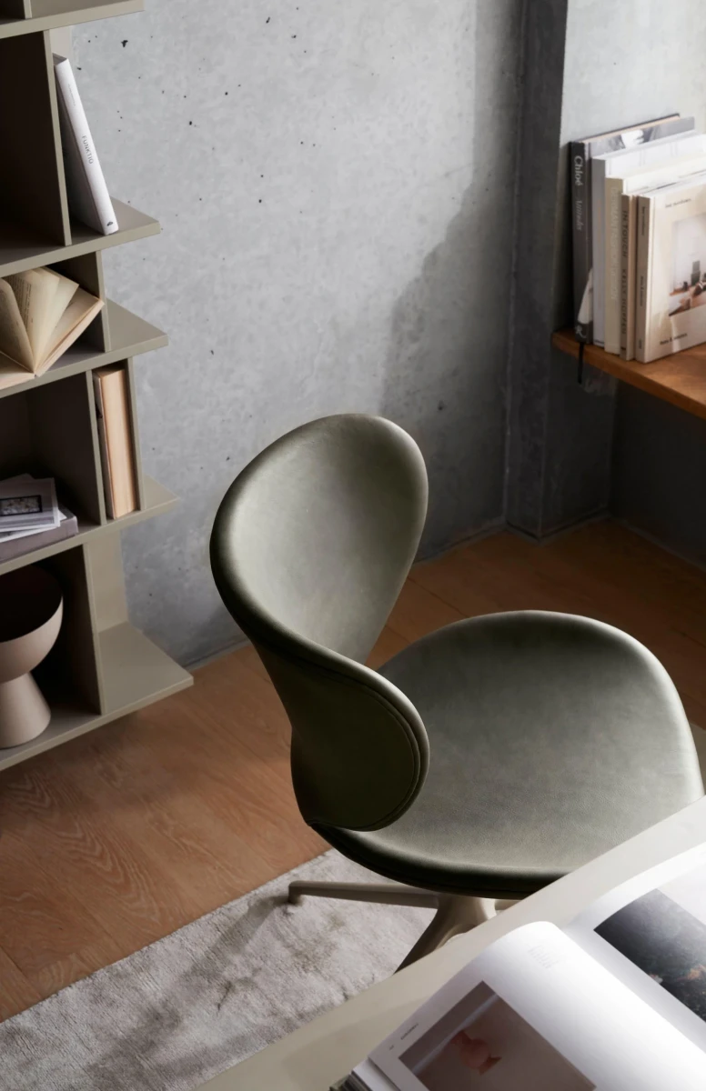Hamilton dining chair with swivel function