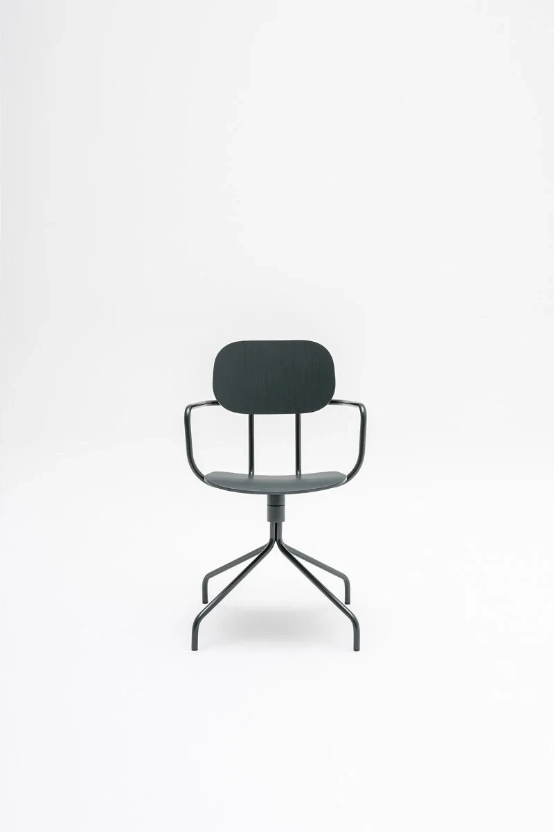 New School krēsls