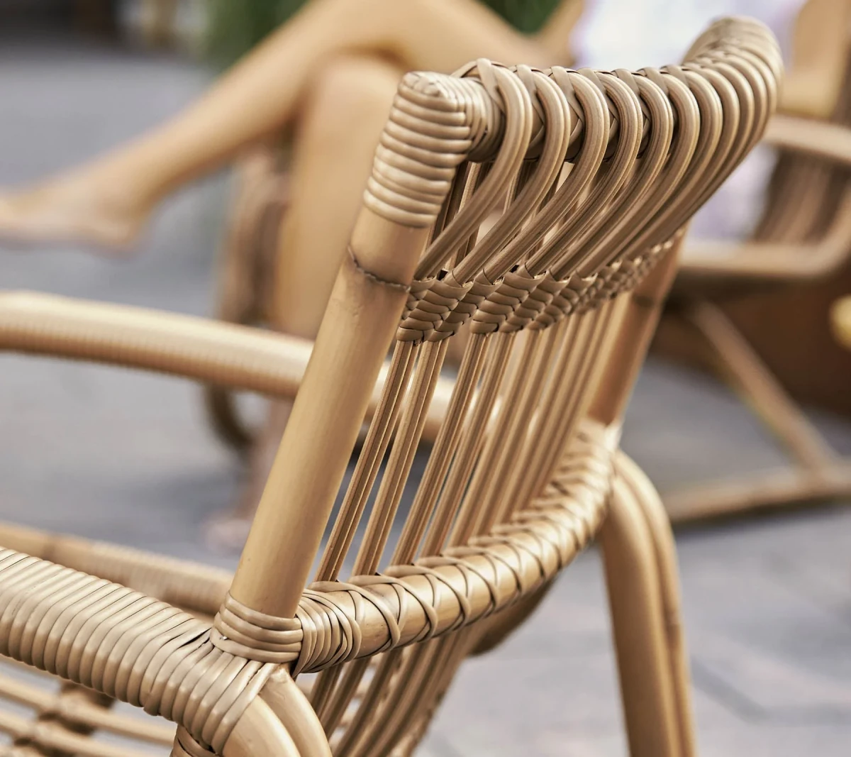 Curve lounge chair OUTDOOR