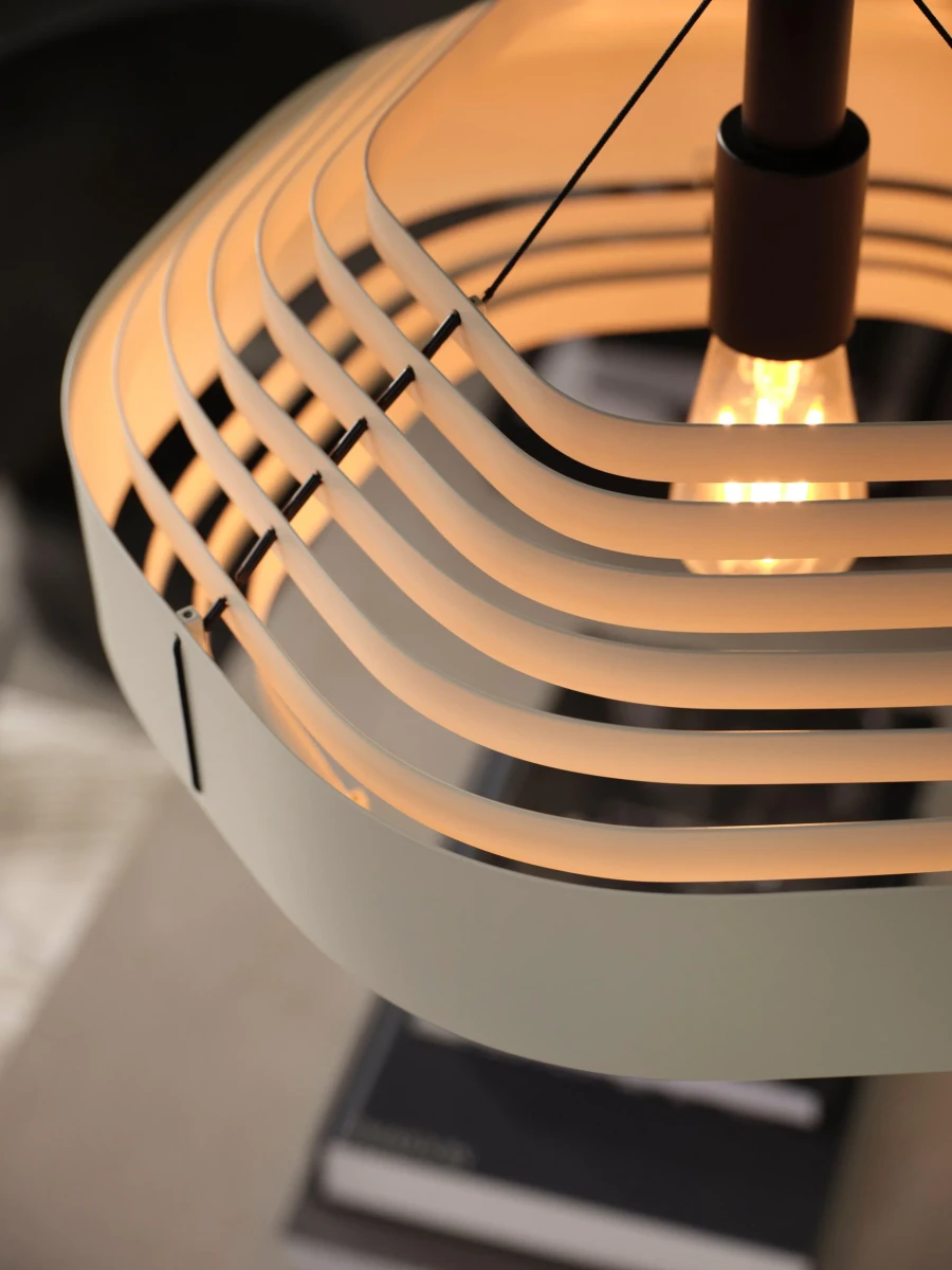 Ripple pakarināma lampa