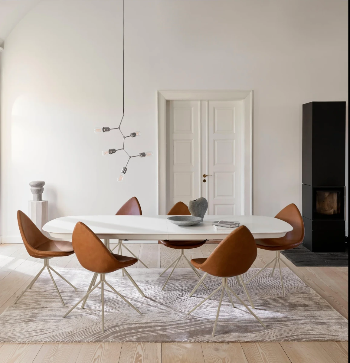 Ottawa extendable dining table