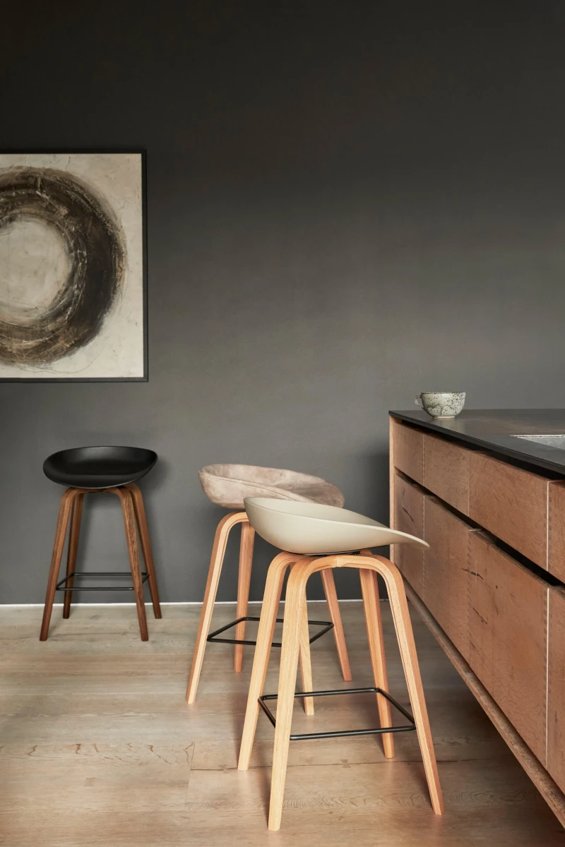 Hauge barstool