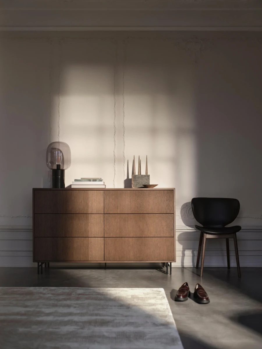 Element dresser with 3 drawers