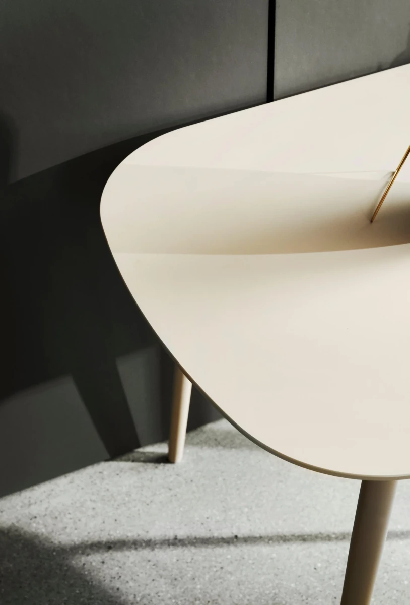 Kingston office desk