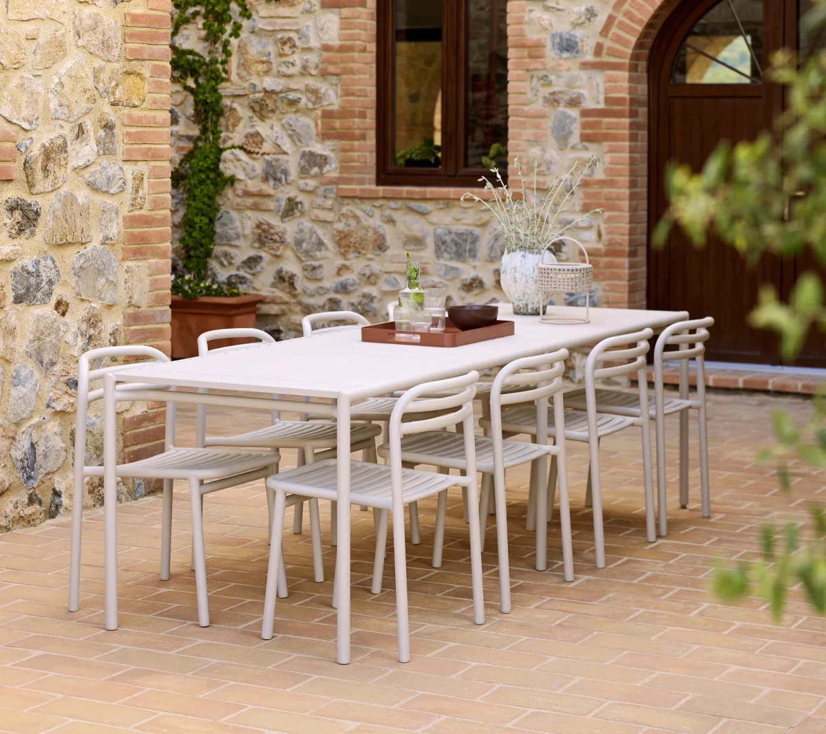Bliss chair w/o armrest, stackable