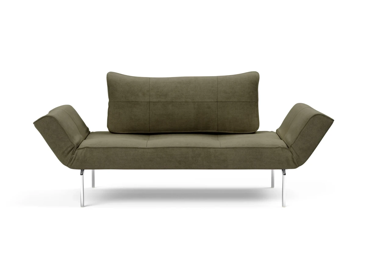 Zeal Straw Daybed