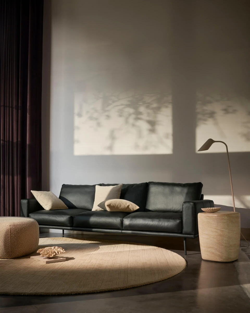 Carlton corner sofa with resting unit