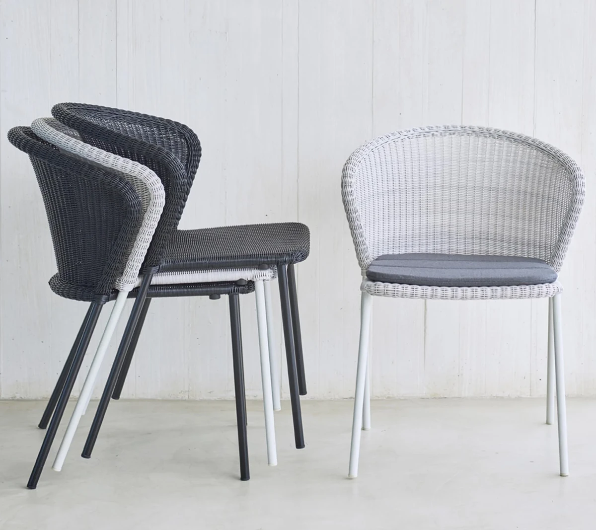Lean chair, stackable