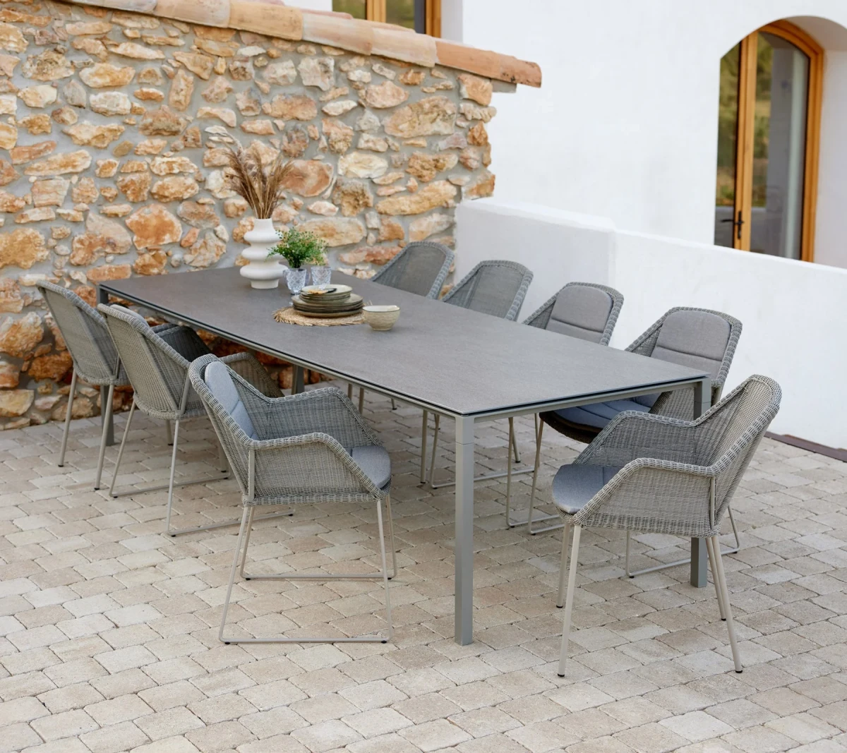 Breeze chair, stackable