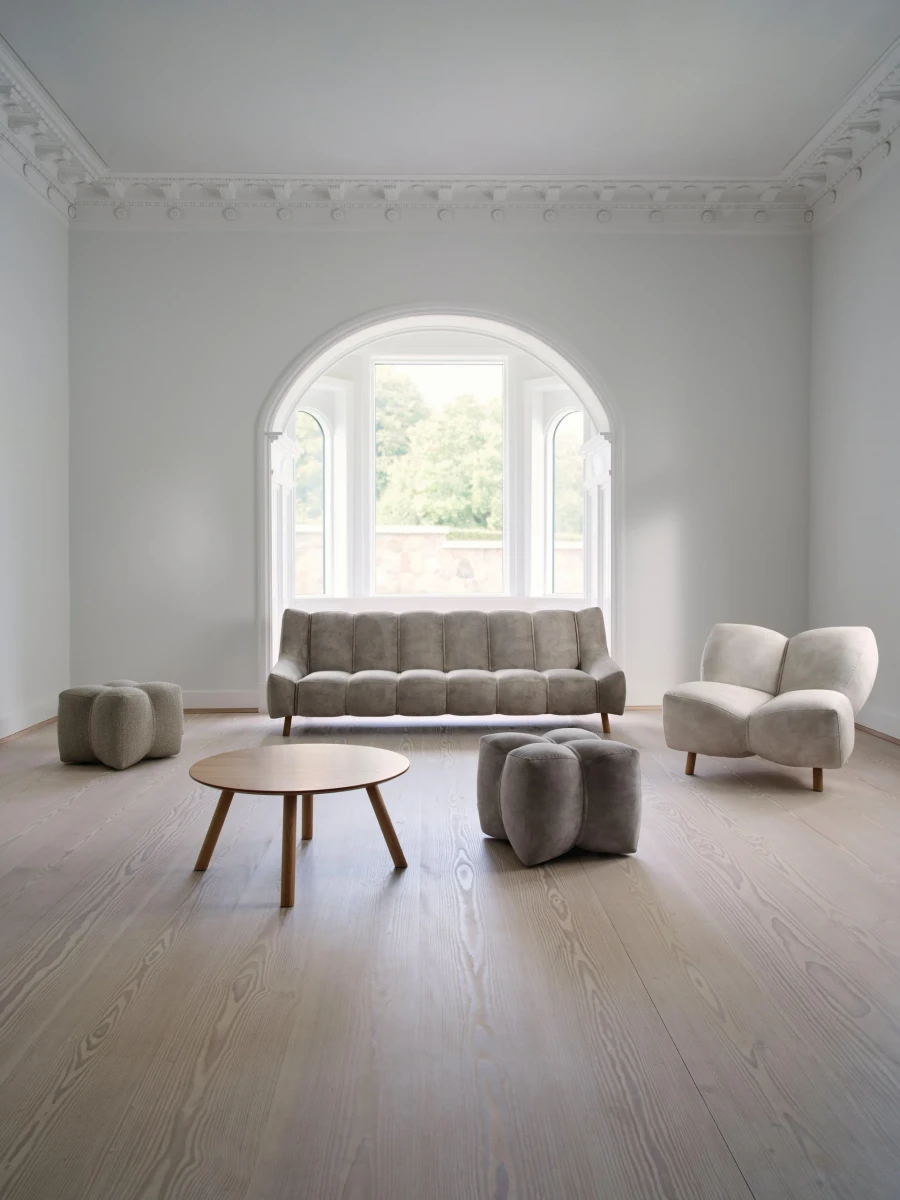 Nawabari armchair