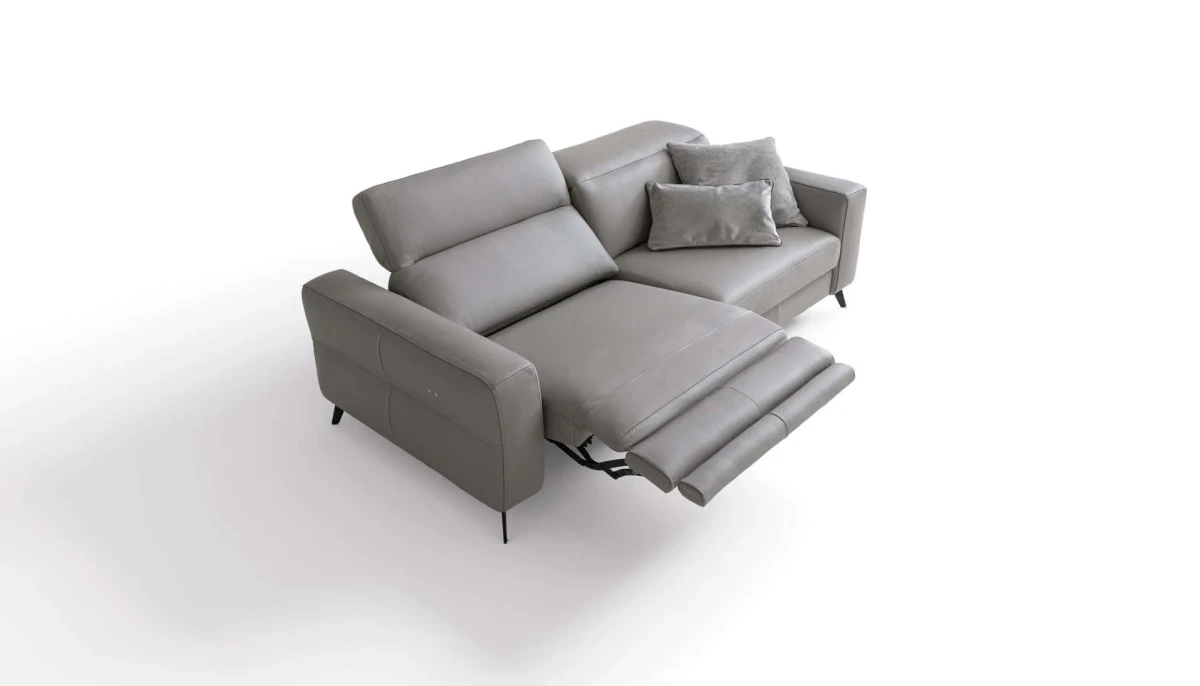 Gareth — Recliner sofa with adjustable headrests and a clean, modern design.