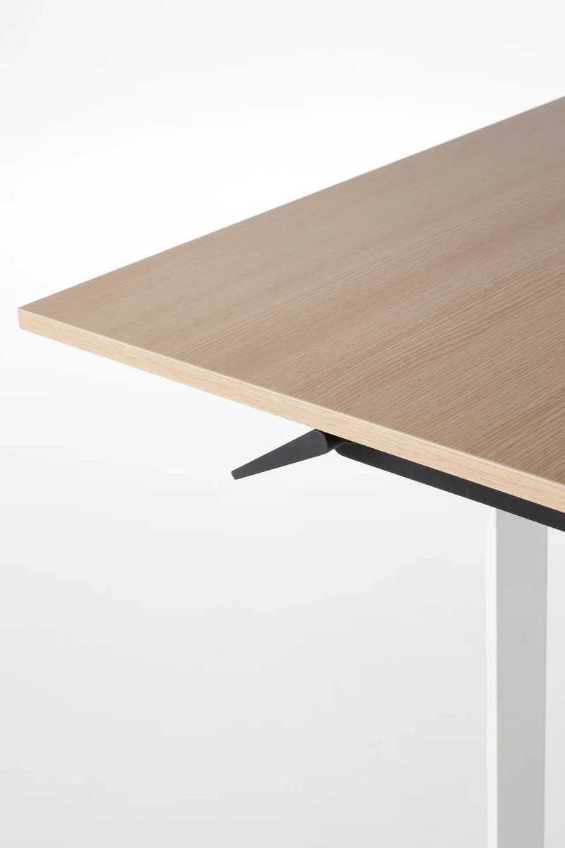 TIPPER tilting table
