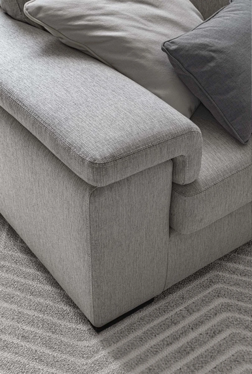 Jaro — Sofa with high backrest and relax mechanism.