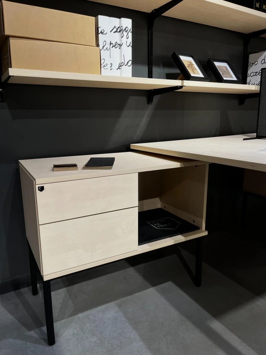 KVADRO XL darba galds