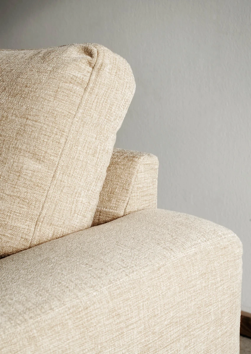 Carlton corner sofa with resting unit
