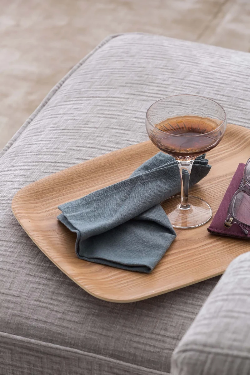 Hill — Linear sofa with extendable seats, adjustable headrests, and customizable armrests.