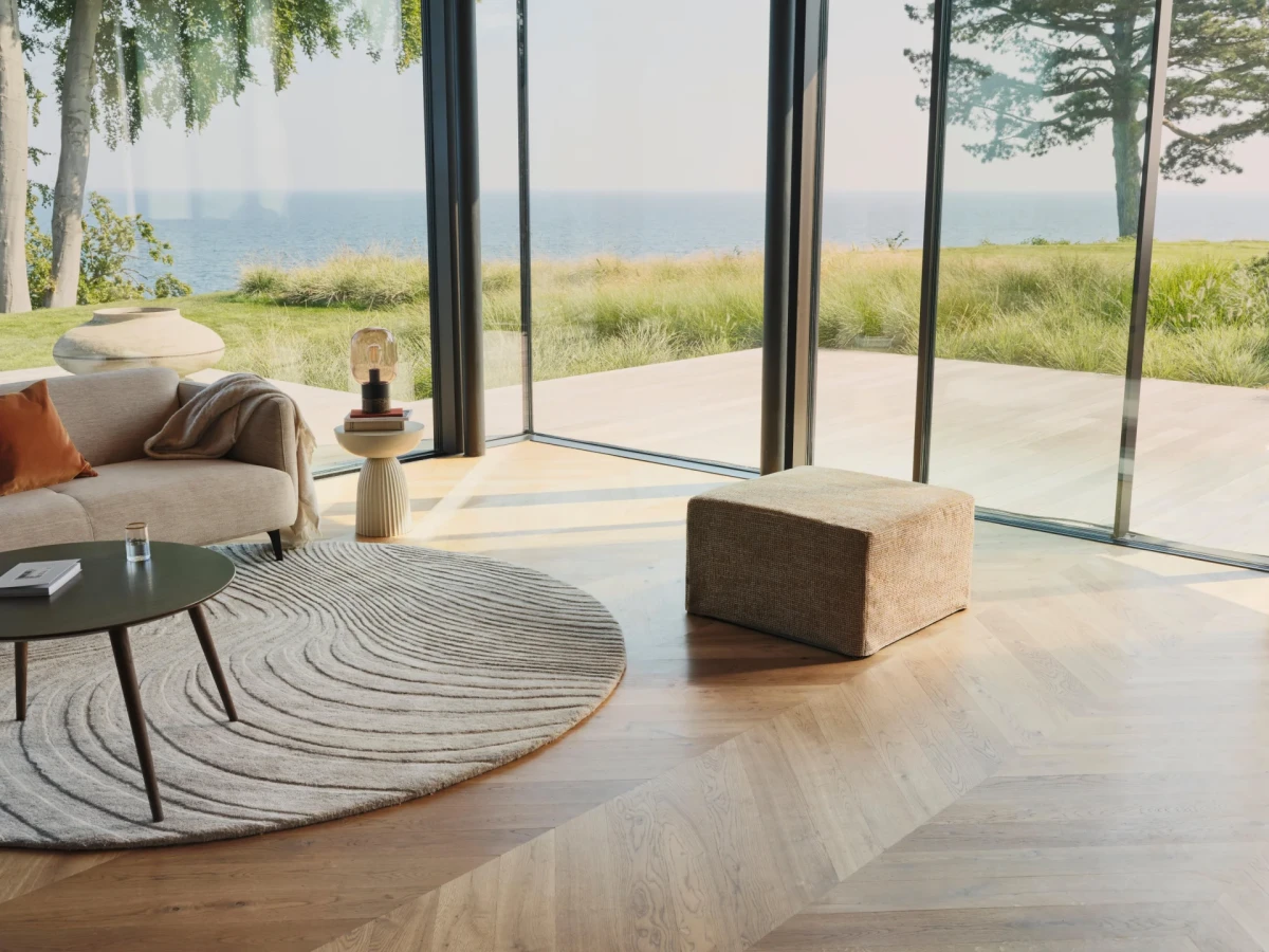Xtra footstool with sleeping function