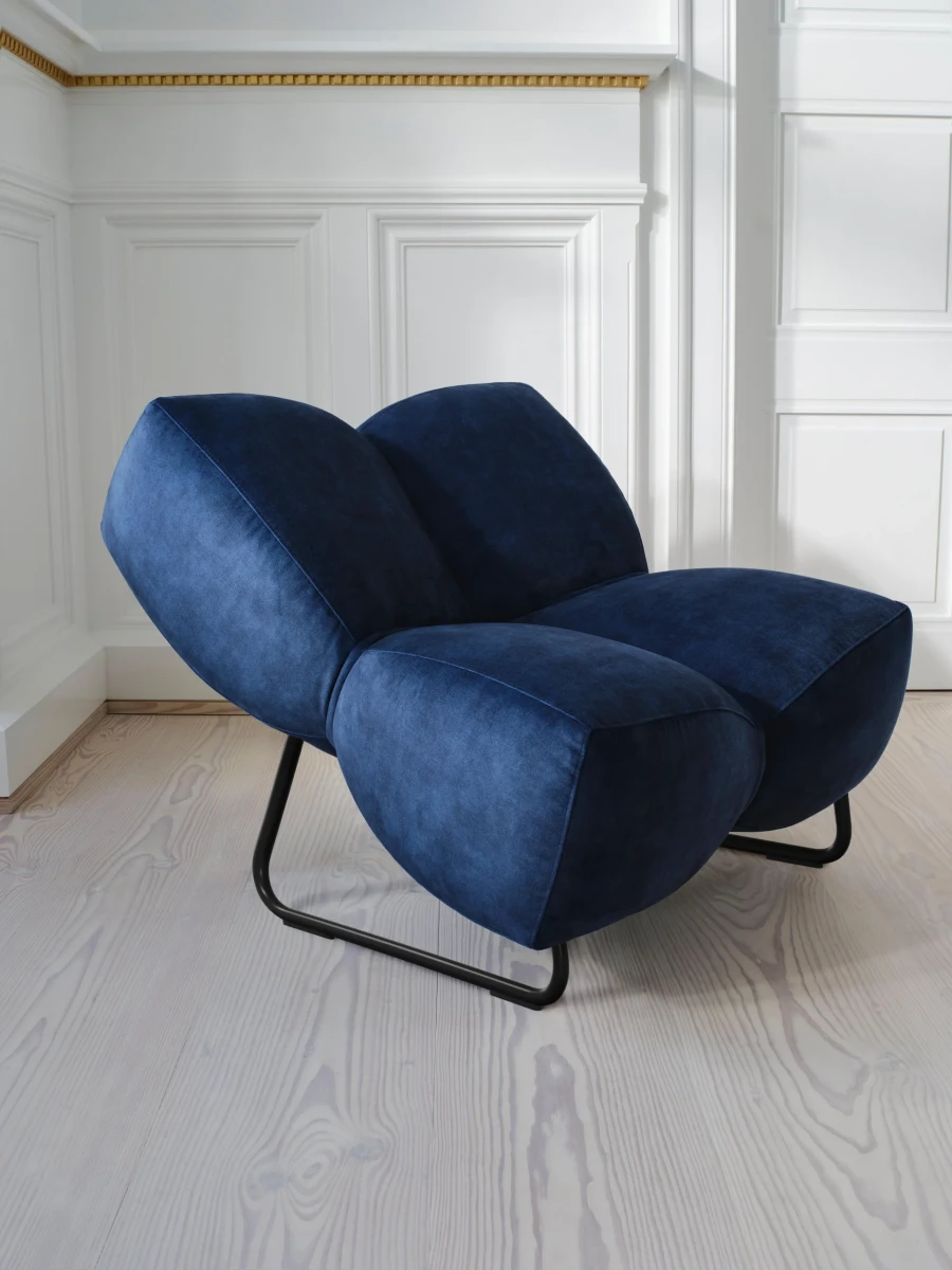 Nawabari armchair