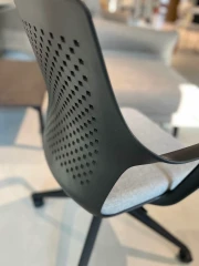 Gemina visitor chair