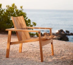 Amaze lounge chair, stackable