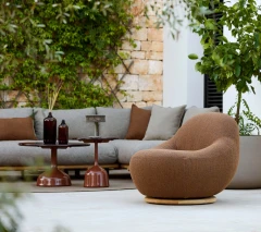 Gem lounge chair w/teak swivel