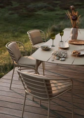 Cancún Dining chair with arm