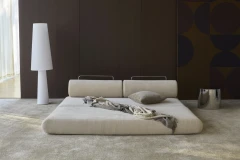 Circlus Daybed With Round Cushions